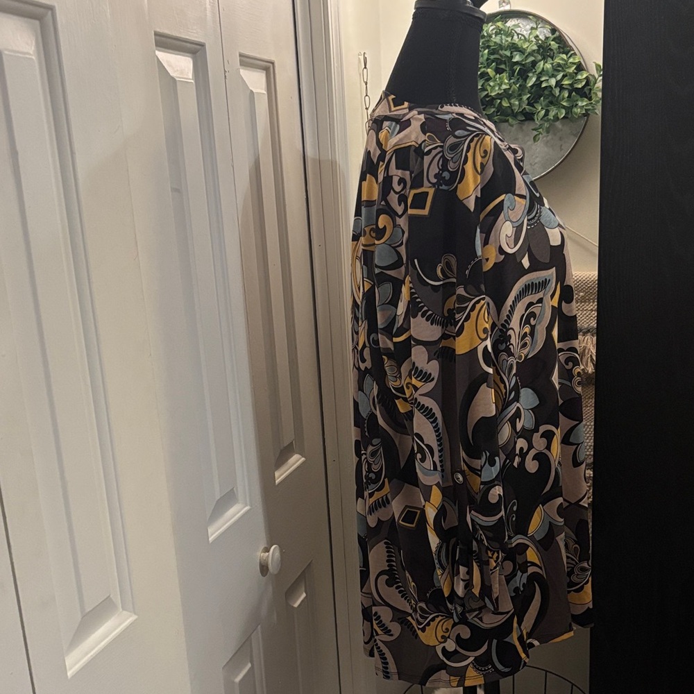 Dear Scarlett Colorful Patterned Long Sleeve Dress - Picture 3 of 8